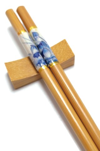 Imitation Porcelain Blue Lotus Design | Natural Wooden Chopsticks and Holders Dining Set