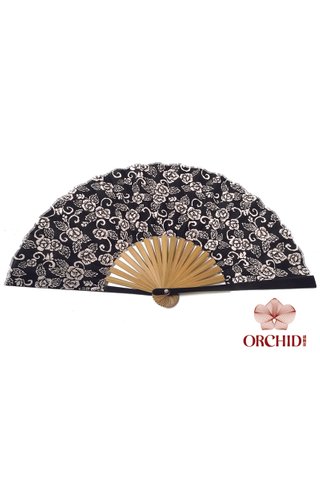8482704 | Bamboo And Silk Chinese Style Fan