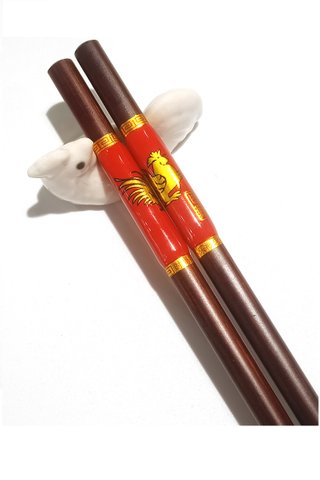 Chinese 12 Zodiac Rooster Design Wooden Chopsticks With Porcelain Holder Customized Personal Chopsticks Gift Set 