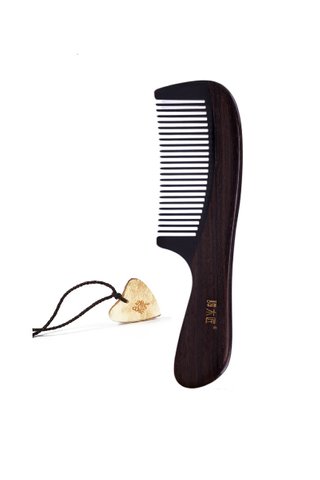 8100341 | Tan's Natural Buffalo Horn With Ebony Wood Comb With Horn Necklace 2 in 1 Gift Set